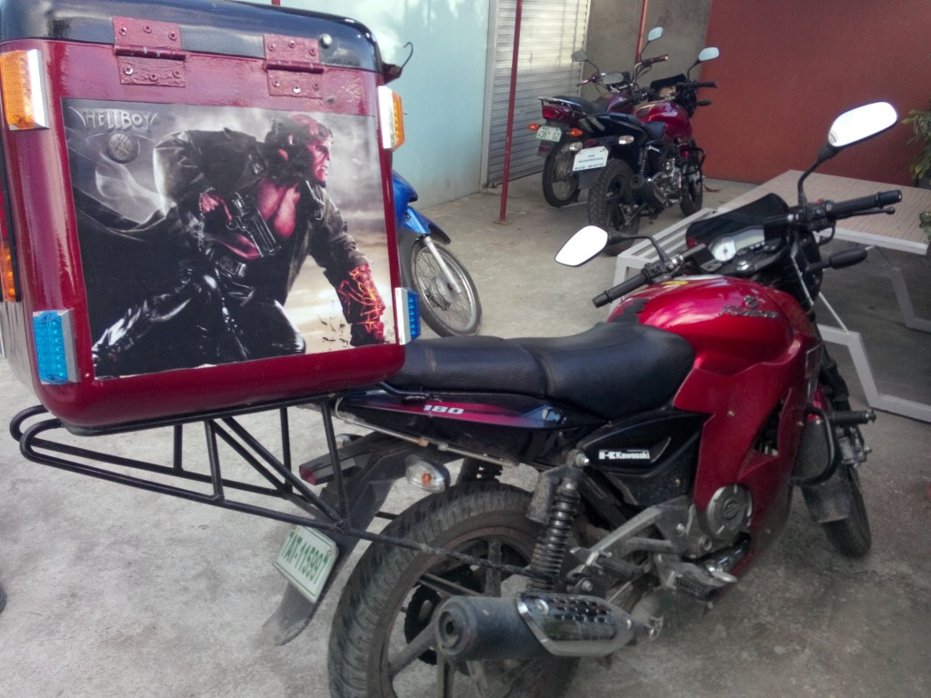 Hellboys Custom Rouser 180