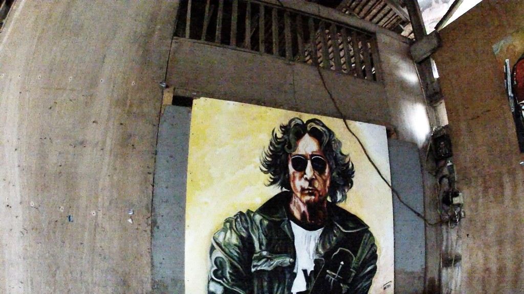 Oslob Jon Lennon painted on carrendaria wall